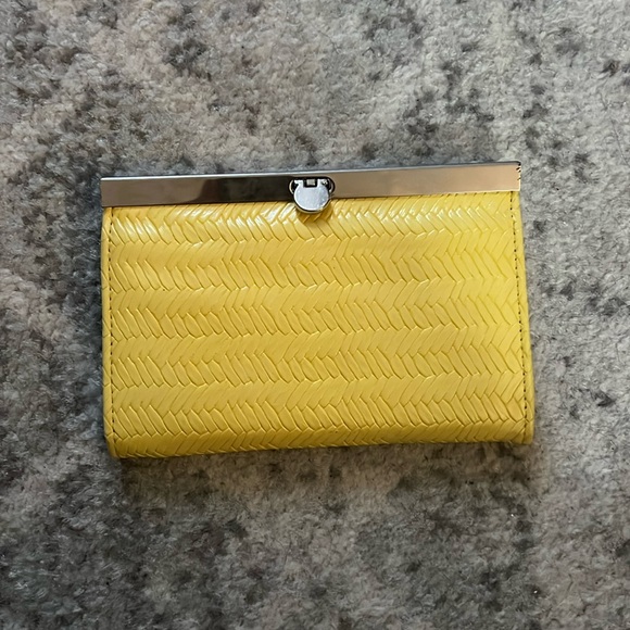 yellow herringbone accordion wallet - Picture 1 of 3